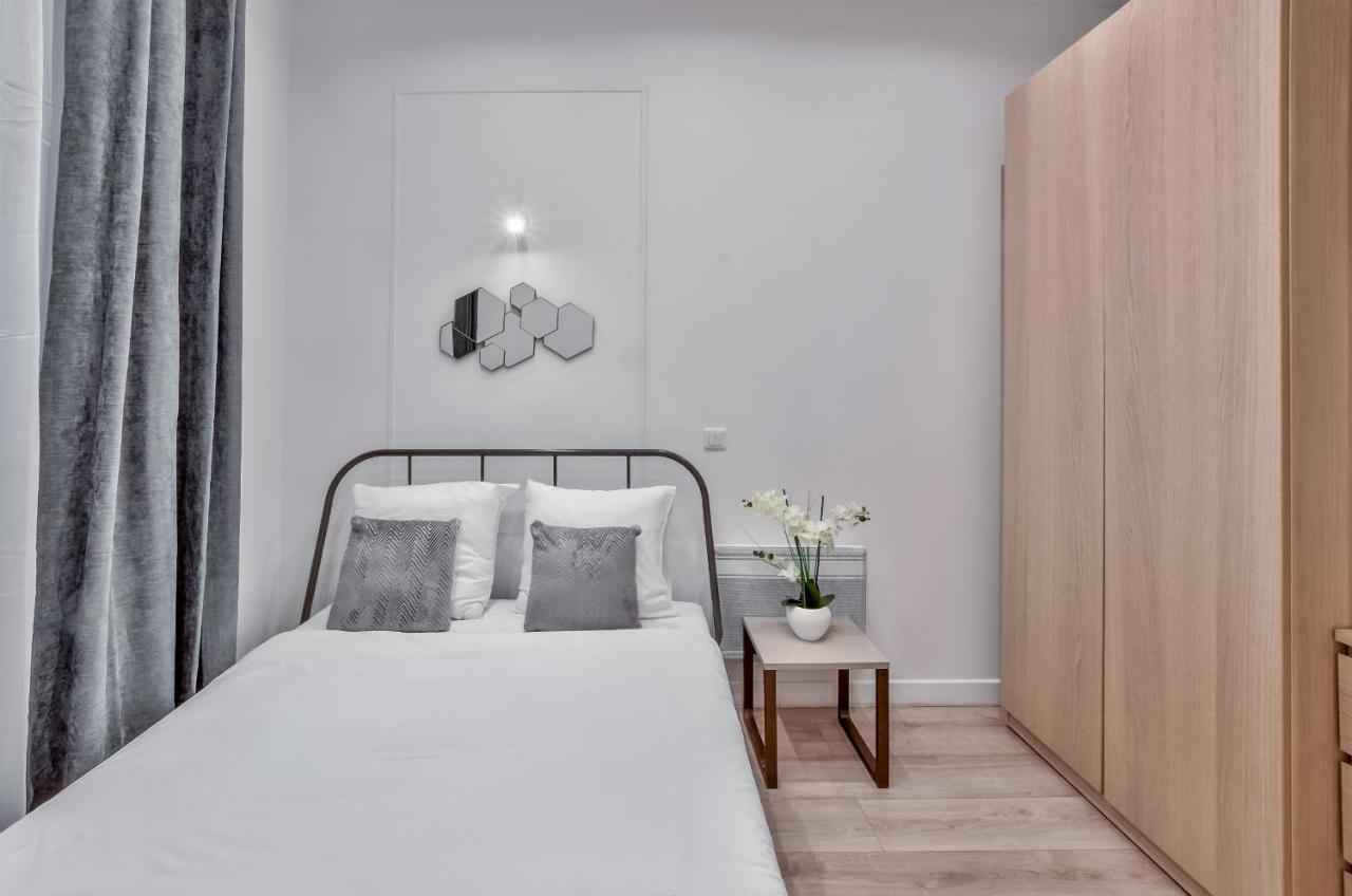 35 - Luxury Flat Grands Boulevards Parigi Esterno foto