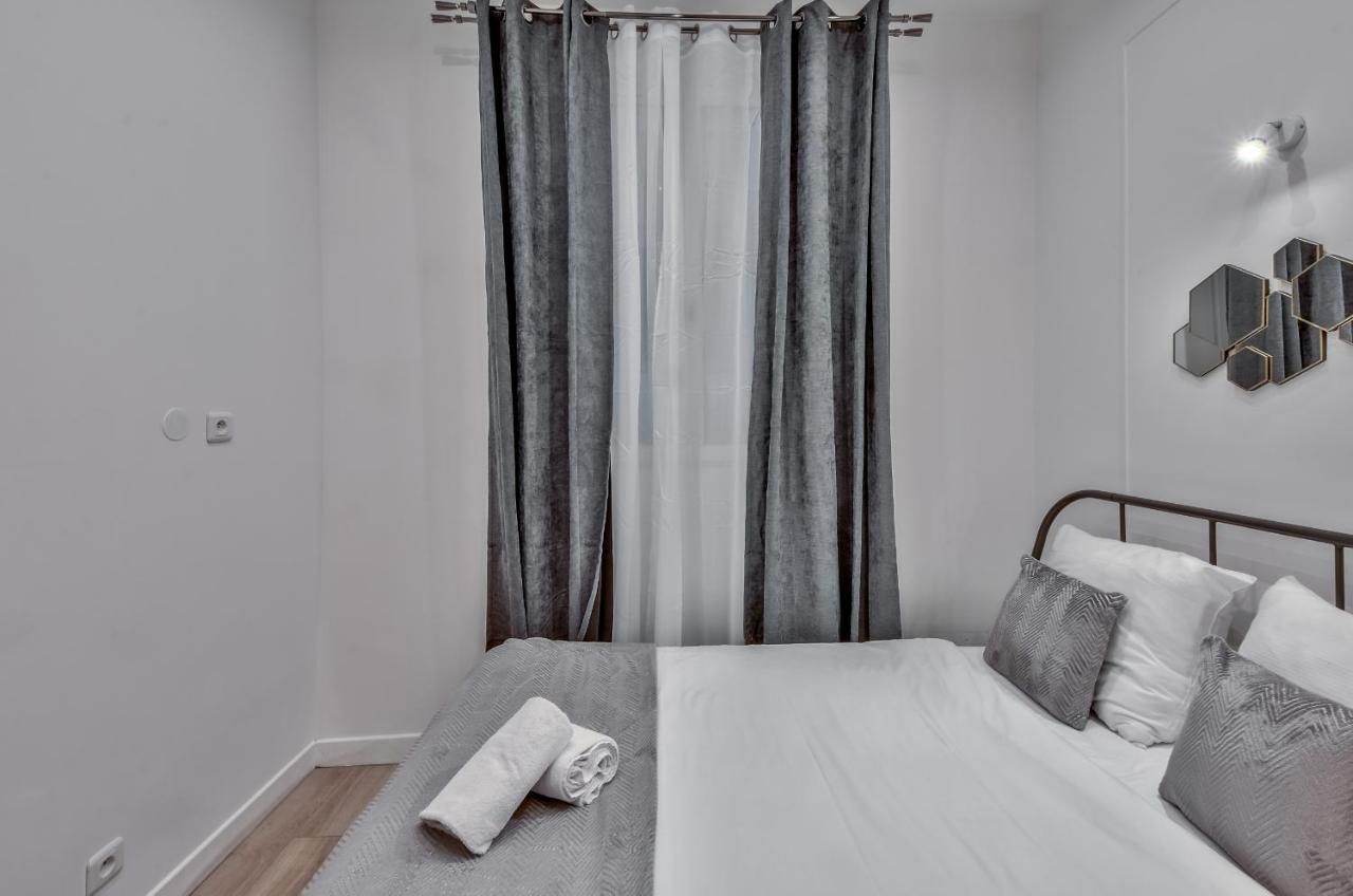 35 - Luxury Flat Grands Boulevards Parigi Esterno foto